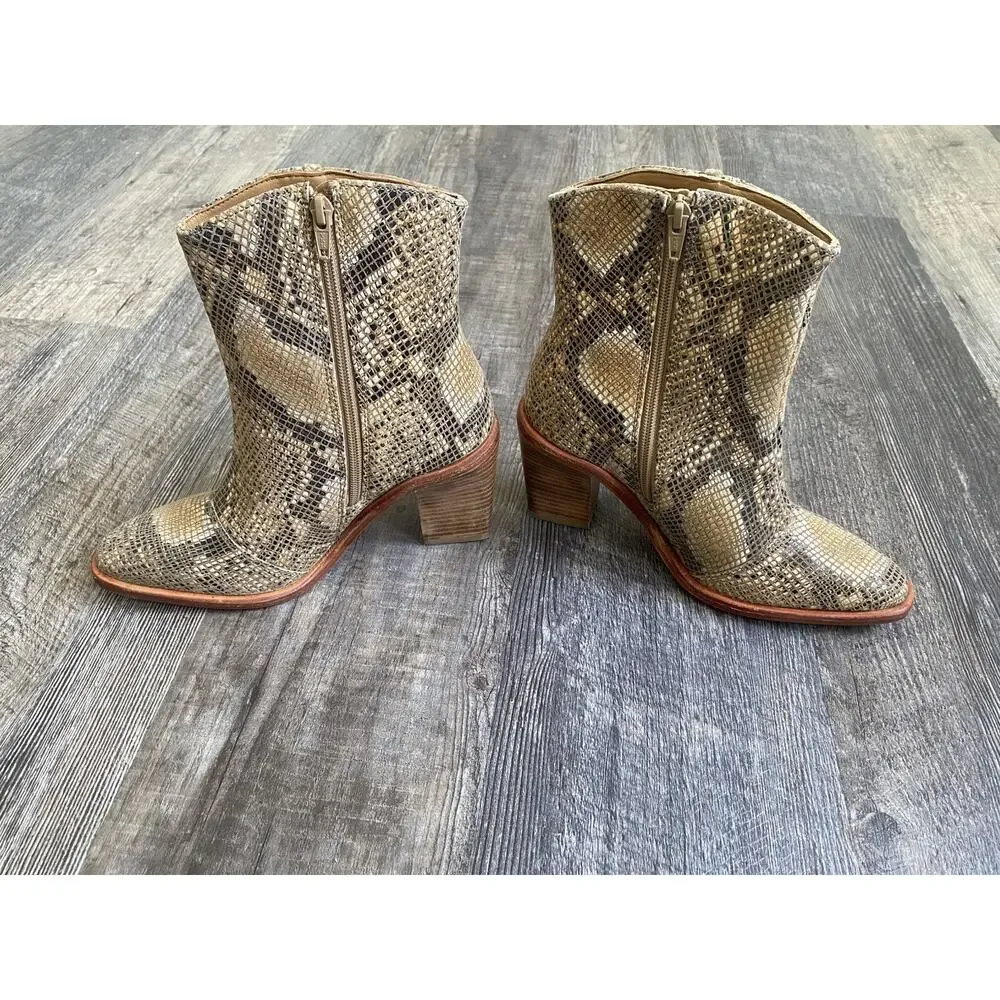 Free People Boots EU Size 37 US 6.5 Barclay Leather Snake Western Ankle Booties